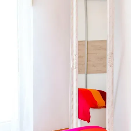 With View, Magis Red Appartement *
