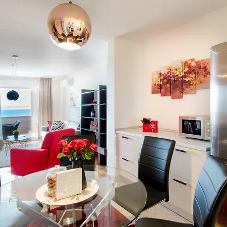 With View, Magis Red Apartment *
